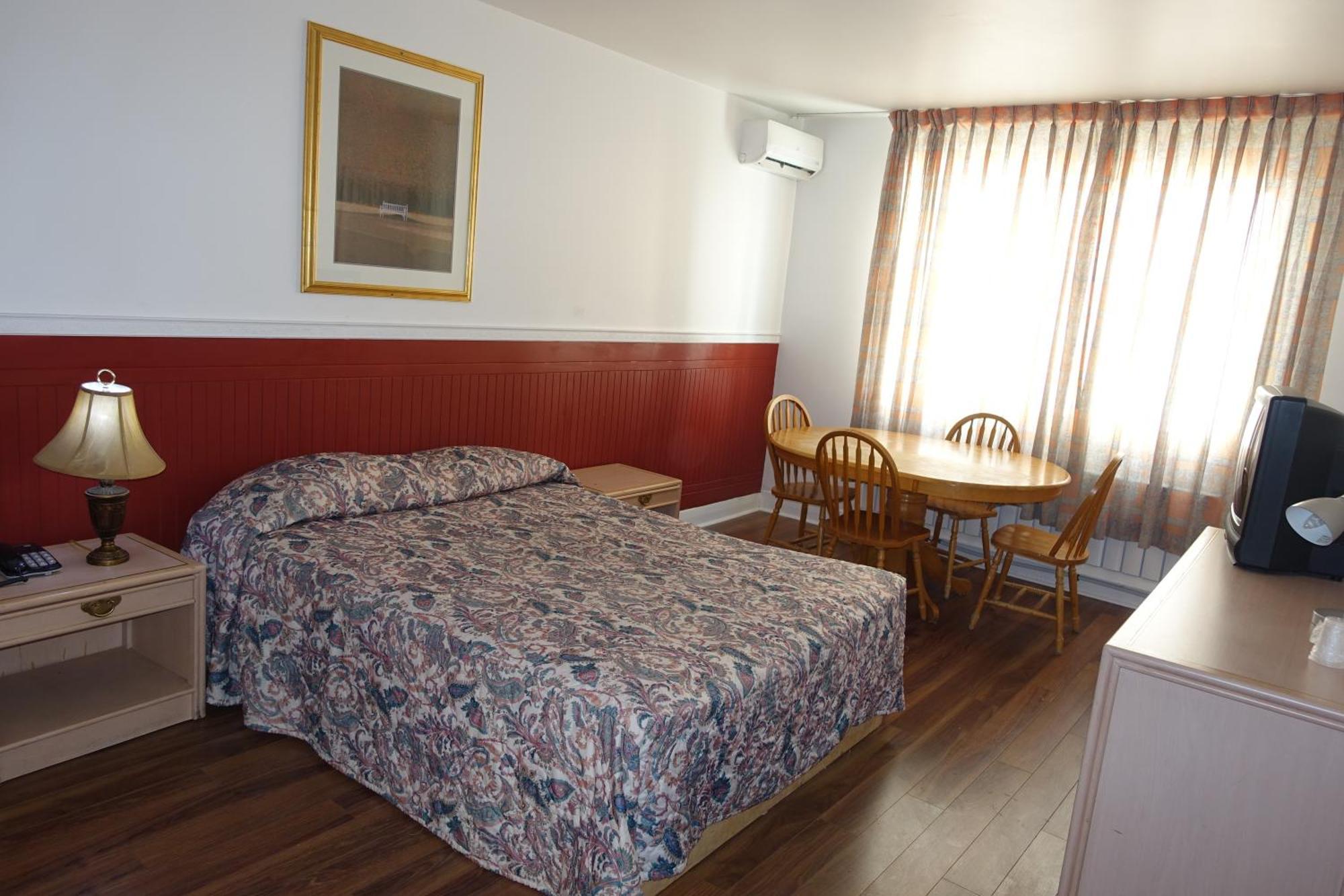 Motel Pierre — Photos 1